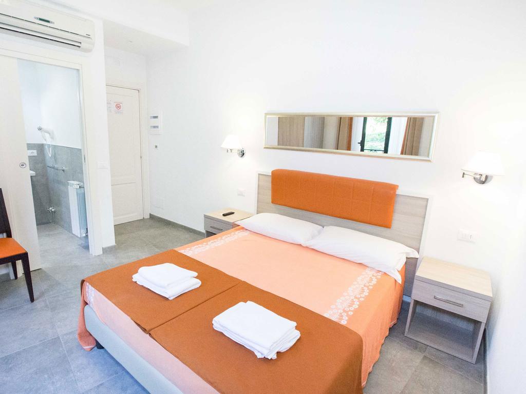 La Casa Di Zuecca Hotell Monterosso al Mare Rom bilde